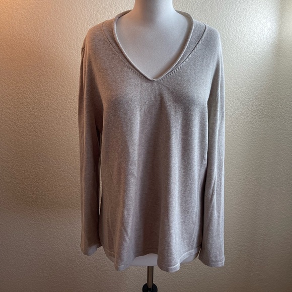 J Jill Size Xl Tan Long Sleeved Vneck 